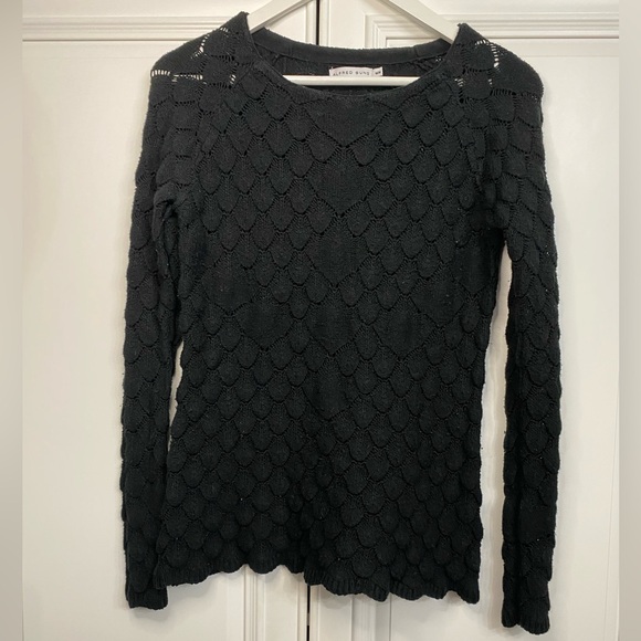 Alfred Sung Women’s Size Medium Black Crochet Style Sweater Scalloped Hem - Picture 4 of 8